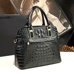 Color: Black Mothers Bag, Crocodile Pattern, Genuine Leather Handbag, Animal Fashion, Shoulder Messenger Bag, Women Bag, Black Tote Bag, Zipper Bags, Cowhide Leather