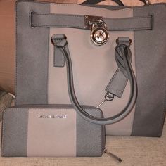 Michael Kors Handbag And Large Matching Wallet Pink Michael Kors Bag, Michael Kors Rain Boots, Rose Gold Purse, Grey Handbag, Tan Leather Bag, White Backpack, Gray Handbags, Michael Kors Handbag, Michael Kors Crossbody Bag