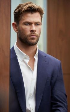 Chris Hemsworth Hair, Hemsworth Brothers, Marvel Men, Chris Hemsworth Thor, Corte De Cabelo Masculino, Mens Haircuts Short, Marvel Actors, Mens Hairstyles Short