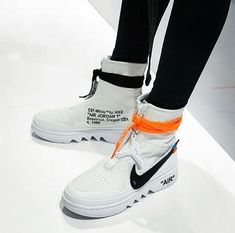 EXCELSIORBLOG Approved footwear files.   #nycstyle #footwear #excelsiorstudios #fashion #sneakers #offwhite Hypebeast Streetwear, Nike Kicks, Vintage Sneakers, Skate Wear, Air Jordan Sneakers, Streetwear Sneakers, Outfits With Hats, Air Jordan Shoes, New Sneakers