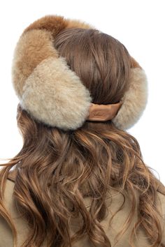 Turn heads from St. Moritz to Aspen with Baboosha alpaca fur headbands. The sure way to be noticed on the slopes. And off the slopes too. ETHICAL ALPACA FUR• Huacaya Description Baboosha alpaca fur headbands are the perfect accessory for your winter wardrobe. Available in two colors, the one size fits all elastic feature makes for a comfortable fit. MEASUREMENTS - Circumference measured from inside: 56 cm to 62 cm, 22 in to 24.4 in.- Elastic leather band CARE INSTRUCTIONS For added fluffiness, g Ski Headband, Winter Fur Hat, Fur Headband, Women Hats Fashion, Fur Accessories, Anne With An E, St Moritz, Scarf Women Fashion, Ski Fashion