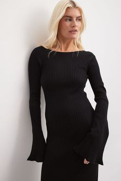 Knitted Deep Back Maxi Dress Black | NA-KD Boat Neck Black Dress, Black Boat Neck Dress, Black Jumper Dress, Trumpet Sleeve, Long Black, Long Knit, Maxi Knit Dress, Black Knit, Jumper Dress