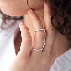 A must-have staple for unique looks. Featuring a delicate and minimal design, our chain ring is the perfect piece for minimal lovers. Metal: 925 sterling silver; optional 18k yellow / rose gold vermeilChain length: 3.0 cm / 1.18"Hypoallergenic: nickel-free materials used therefore suitable for those with metal allergies Linked Rings, Double Rings, Silver Jewelry Fashion, Double Ring, Chain Ring, Gold Plated Silver, Yellow Rose, Diamond Stone, Minimal Design