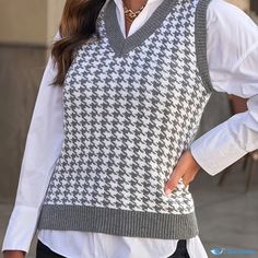 Orcajump - Women's Sweater V Neck Argyle Plaid Knit Sweater Vest Check Vest, Houndstooth Sweater, Knitted Clothes, Sleeveless Jumper, High Street Fashion, Plaid Vest, High Fashion Street Style, College Fashion