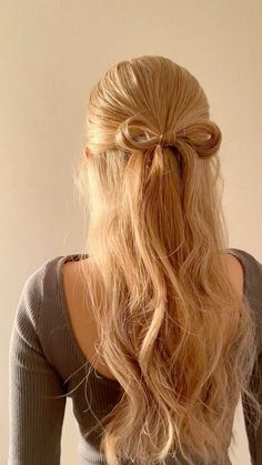 #hairstyle #bowstyle Hair Styles Simple, 5 Minute Hairstyles, Work Hair, School Hair, School Hairstyles, Effortless Hairstyles, Hair Stylies, Hairstyles For School, Aesthetic Hair