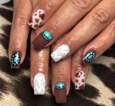 Classy Boho Nails, Western Nails Punchy, Koe Wetzel Nails, Brown Western Nails, Teal Western Nails, Country Style Nails, Equestrian Nails, Country Christmas Nails, Zach Bryan Nails