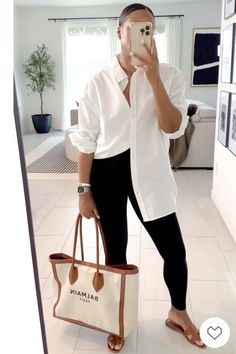 La Chic Outfit Women, Cool Black Mom Aesthetic, Birkin Mom Inspired Outfits, Everyday Outfits Spring 2024, Mommy Outfits Casual, Warehouse Fashion, Black Leggings Outfits, Young Mom Style, Style Black Leggings