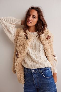 A new take on a forever classic, this staple sweater is featured in a chunky knit fabrication with timeless cable detailing throughout for an added special touch. **Fit:** Relaxed, slouchy fit **Features:** Scoop neckline, ribbed hems, slouchy fit **Why We | Frankie Cable Sweater by Free People in White, Size: XS Cable Jumper, Fashion Pics, Perfect Denim, Cable Sweater, Free People Sweater, Boho Clothing, Pink Sweater, Cotton Sweater, Fashion Pictures