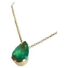 Luxury Pear-shaped Emerald Gemstone Necklace, Briolette Emerald Necklace For Formal Occasions, Formal Emerald Briolette Necklace, Formal Briolette Emerald Necklace, Luxury Teardrop Emerald Necklace With 17 Jewels, Classic Green Pear Shaped Necklace, Green Emerald Drop Necklace For Formal Occasions, Green Drop Emerald Necklace For Formal Occasions, Green Pear-shaped Necklace For Formal Occasions