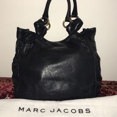 Euc Marc Jacobs Leather Bag, Gold Hardware, Outside Zip Pocket, Clean Inside And Out. Comes With Dust Bag. Euc Designer Soft Leather Bags For Errands, Designer Soft Leather Shoulder Bag For Errands, Bags Marc Jacobs, Marc Jacobs Bag, Genuine Leather Handbag, Leather Handbag, Gold Hardware, Marc Jacobs, Leather Bag