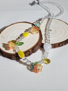 Sweet Colored Crystal Glass Beaded Necklace. Sweet And Lovely Flowers. High-end Fashion. Collarbone Necklace. White Necklaces For Jewelry Making In Spring, Trendy White Glass Necklaces, Trendy White Glass Necklace, Collarbone Necklace, Colorful Chandelier, Dainty Pendant Necklace, Square Necklace, Stacked Necklaces, Dainty Pendant