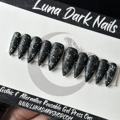 Welcome to LD Nails!  Hi, I'm Bur and I'll be your long distance nail ghoul 😜 Read on for the obligatory written description of what you see in the pictures, plus some other important stuff..  🖤 One set of 10 REUSABLE Press On Nails 🖤     🖤 Made to order in your shape & size 🖤  Snowtrap: velvet matte gothic winter press on nail set with glossy black webs and tiny white snowflakes. 👉 Please leave your custom sizing (if applicable) in the personalization box!  Est. 2020: LD Nails specializes Black And White Holiday Nails, Pink And Black Christmas Nails, Snowflake Nails Black, Black White Christmas Nails, Gothic Winter Nails, Winter Goth Nails, White Goth Nails, Creepmas Nails, Emo Christmas Nails