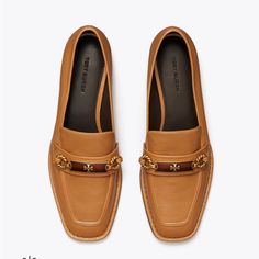 New With Box And Dust Box Tan Loafers Outfit, Tory Burch Loafers, Tory Burch Ballet Flats, Loafers Outfit, Comfortable Loafers, Burgundy Jeans, Brass Rings, Caramel Corn, Ballerina Shoes Flats