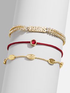 Gear up and show your team spirit with this NFL bracelet set featuring the San Francisco 49ers. Perfect for game day, this set is a must-have for any die-hard fan. Show off your love for football and your favorite team with these bracelets. Go 49ers! Go 49ers, Die Hard, San Francisco 49ers, Team Spirit, Favorite Team, Game Day, Bracelet Set, San Francisco, Nfl