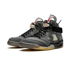 The Off-White x Air Jordan 5 is Virgil Abloh’s rendition of Michael Jordan’s fifth signature shoe that incorporates the former’s deconstructed design ethos. The NBA All-Star Weekend 2020 release omits the Jordan 5’s traditional leather construction for a light grey synthetic, semi-translucent material. Circular designs with Abloh’s signature Nike branding motif can be found on the inside of each shoe over the midfoot netting. For the first time ever on a non-original Air Jordan 5 colorway, embro Jordan 5 Off White, Air Jordan 1 Fearless, Doudoune The North Face, Original Air Jordans, Nike Air Jordan 5, Jordan Model, White Jordans, Jordan 5 Retro, Air Jordan 5 Retro