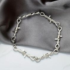 New Women's White Gold Barbed Wire Bracelet Details: Genuine 18k White Gold Plated Sterling Silver Available In 7" And 8" Sizes (7" Is The Most Common Women's Size) Retail Price $250 Buy With Confidence From A Trusted Seller With A 99%+ Feedback Rating! A0113 (Id-405) Silver Link Bracelets Tarnish Resistant, Silver Link Bracelet Tarnish Resistant, Silver Metal Chain Bracelet, Tarnish Resistant, Tarnish Resistant Silver Chain Bracelet In Sterling Silver, Silver Metal Chain Bracelet Tarnish Resistant, Silver Tarnish-resistant Metal Charm Bracelet, Sterling Silver Chain Bracelets For Party, Nickel-free Silver Chain Link Bracelet, Silver Metal Charm Bracelet With Box Chain