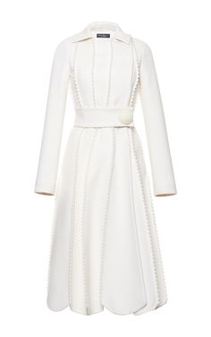 Zig Zag scalloped coat by Salvatore Ferragamo Evening Wear Dresses, Fashionable Work Outfit, Gowns Dresses Elegant, Future Clothes, Elegant Dresses Classy, Royal Outfits, Quick Outfits, White Coat, Beautiful Blouses