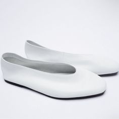 Perfect Minimalist Slippers, Nice Supple Leather. White Everyday Flats For Spring, White Ballet Flats For Everyday Spring Use, White Slip-on Ballet Flats For Spring, Elegant Zara Flats For Spring, Classic Zara Flats For Spring, Spring White Slip-on Ballet Flats, White Almond Toe Ballet Flats For Spring, White Pointed Toe Ballet Flats For Spring, White Ballerina Flats