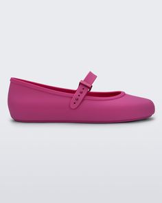 Side view of a pink Soft adult flat with strap and pink buckle Melissa Shoes, Pink Ballerina, Ballerina Flats, Ballet Flat, Ballerinas, Ballet Flats, Marc Jacobs, Ballet, Dress Up