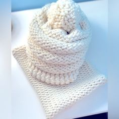 This Brand New Handmade Adult Size Slouchy Hat Is Such A Cute Accessory For This Fall And Winter. This One Of A Kind Knit Hat And Cowl Will Keep You Very Warm And Both Are Very Stretchy. Made With Wool Yarn. This Set Is Made In A Beautiful Cream Wool Yarn. Perfect For Any Outfit On Those Cold Winter Nights. Knit Cowl Is Very Stretchy And Will Fit Most. Made With Wool Ease Thick And Quick Yarn. 80% Acrylic, 20% Wool Knit Hat And Cowl Pattern, Cheap Winter Crochet Hat With Knit Fabrication, Faux Knit Crochet Hat, Cowl Hat Knitting Pattern, Knitted Hats And Scarves, Wool Ease Thick And Quick, Knit Slouchy Hats, Handcrafted Accessories, Knit Cowl