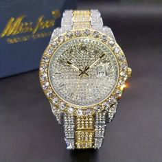 2 Tone Yellow/Silver Luxury Men's Watch Iced Out Twinkle Big Faux Diamond Quartz Watch Men's Hip Hop Rock Fashion Waterproof Calendar Watch Iced Out Watches, Hip Hop Watches, Gold Diamond Watches, Diamond Watches For Men, Rhinestone Watches, Expensive Jewelry Luxury, Large Pendant Necklace, Wristwatch Fashion, Mens Fashion Watches