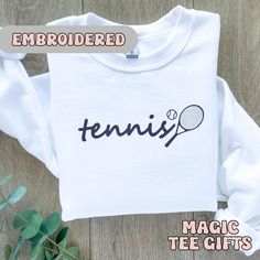 Get ready to be OBSESSED with your embroidered tennis sweatshirt. It's the cutest and most trendy way to emit all those tennis vibes! This is THE CUTEST tennis sweatshirt! Great as a tennis gift! * Q U I C K * F A C T S * ✺ 50% cotton preshrunk cotton 50% polyester ✺ Wash and dry normally (on cool for best results) * S I Z I N G * ✺ Models are wearing size XL for an oversized look ✺ Sizing is unisex so runs like men's, though not overly large ✺ Most women find their typical size works best, since they are meant to fit a touch loose ✺ Size guide and fit is included in the listing photos * S H I P P I N G * T I M E S * ✺ Our items are individually made with love for each of our buyers. Because of this, our processing time is 2-5 business days (depending on order volume) plus transit time, bu Tennis Sweatshirt, Mom Apparel, Tennis Shirt, Tennis Tops, Tennis Gifts, Tennis Shirts, Sports Mom, Mom Outfits, Cricut Ideas