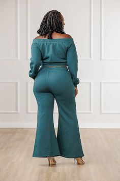 This item is Final Sale. No refunds or exchanges will be honored. A J. Brooks Exclusive! Indulge in a touch of opulence with our Quinnley Seamed Flare Pants. These high-rise pants boast a figure-flattering silhouette, accentuated by elegant pipping detail and a graceful flared hem. The fleece lining offers warmth and comfort, making these pants perfect for any occasion. Elevate your wardrobe with these luxurious pants. Description: High rise. Close fit through hips and thighs, and flared at the Green Wide Leg Pants For Loungewear In Fall, Green Wide Leg Pants For Loungewear, Green Wide Leg Pants For Fall Loungewear, Non-stretch Wide Leg Loungewear Sets, Fall Loungewear Pant Set With Wide Leg, Fall Loungewear Wide Leg Pant Set, Chic Green Matching Set Bottoms, Green Cotton Bottoms Matching Set, Green Cotton Bottoms With Matching Set