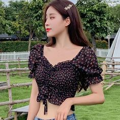 Specifications:This blouse is designed with ruffled hem and puff sleeve, making you fashionable.Cropped blouse is great for showing your sexy body.You can pair with jeans, shorts, casual pants, etc.Type: Crop TopSize Type: RegularGender: Women&ltp&gtMaterial: Chiffon, Cotton&lt/p&gt&ltbr/&gt&ltp&gtStyle: Sexy&lt/p&gt&ltbr/&gt&ltp&gtSleeve Length: Short Sleeve&lt/p&gt&ltbr/&gt&ltp&gtNeck Type: Square Neck&lt/p&gt&ltbr/&gt&ltp&gtGarment Care: Hand Wash&lt/p&gt&ltbr/&gt&ltp&gtFeatures: Floral Print, Cropped, Drawstring&lt/p&gt&ltbr/&gt&ltp&gtSize Details:&lt/p&gt&ltbr/&gt&ltp&gt[Our One Size] Bust: 88cm/34.7&quot, Sleeve: 28cm/11.0&quot, Length: 36cm/14.2&quot (Approx.)&lt/p&gt&ltbr/&gt&ltp&gtNotes:&lt/p&gt&ltbr/&gt&ltp&gtDue to the light and screen setting difference, the items color may be Summer Floral Print Crop Top With Short Sleeves, Printed Short Sleeve Crop Top, Chic Floral Print Short Sleeve Crop Top, Summer Floral Print Crop Top With Square Neck, Feminine Short Sleeve Floral Print Crop Top, Cropped Blouse, Shorts Casual, Ruffle Hem, Jeans Shorts