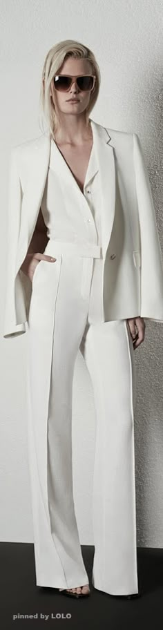 Reiss House Party Outfit, Robes Glamour, Woman In White, White Suit, All White Outfit, Outfit Chic, Mode Inspo, 가을 패션, Mode Inspiration