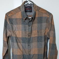 Weatherproof Vintage Men's Antique-Like Flannel Shirt, Small Tortoiseshell 60% Cotton, 40% Polyester Tag Fell Off, Never Worn. Brown Outdoor Shirt For Fall, Casual Brown Shirt For Outdoor, Brown Fall Outdoor Shirt, Casual Brown Flannel Shirt For Outdoor, Brown Flannel Shirt With Pockets For Outdoor, Brown Long Sleeve Flannel Shirt For Outdoor, Brown Button-up Flannel Shirt For Outdoor, Flannel Shirt, Casual Shirts For Men