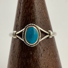 Vintage Turquoise Sterling Silver Fancy Dainty Solitaire Ring, UK Size N, US Size 6 1/2, EU Size 52 3/4, Stamped 925, Front Max Length 7.8mm, Weight 0.98 Grams, Lovely Condition Adjustable Turquoise Oval Rings, Classic Adjustable Turquoise Ring, Southwestern Adjustable Oval Turquoise Ring, Turquoise Anniversary Ring, Vintage Turquoise, Turquoise Sterling Silver, Solitaire Ring, Rings Statement, Sterling Silber