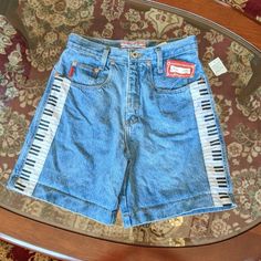 Clowncore Shorts, Funky Summer Outfits, Funky Style, Patchwork Shorts, Deep Winter, Piano Keys, Dream Clothes, New Wardrobe