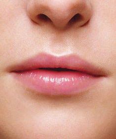 Lip acne is more common than ever. We asked a dermatologist how to tell the difference between a cold sore and a pimple—and how to get rid of lip breakouts. Lip Care Tips, Lip Scrub Homemade, Healthy Lips, Lip Scrubs, Lip Exfoliator, Lip Shapes, Moisturizing Lip Balm, Smooth Lips, Lip Fillers