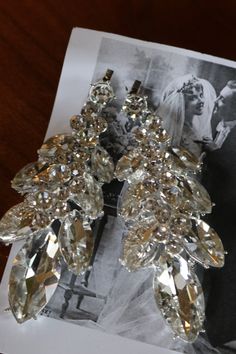 CRYSTAL BRIDAL EARRINGS, Art Deco Wedding Earrings, Swarovski Bridal Earrings, Gold Wedding Jewelry, Crystal Cluster Droplet, Bridesmaids, these rhinestone earrings are perfect for your art deco flapper inspired wedding or fabulous event! more pics on fb: https://www.facebook.com/pg/RetroVintageWeddings1920s1930s/photos/?tab=album&album_id=2401452133284149 Gatsby Wedding Dress, Bridal Earrings Gold, Wedding Jewelry Crystal, Roaring 20s Wedding, 20s Wedding, Evening Earrings, Crystal Bridal Earrings, Earrings Art, Gold Wedding Jewelry