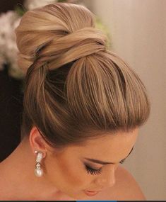 Elegant high bun Chignon Hair, Bridal Hair Updo, High Bun, Trending Hairstyles, Formal Hairstyles, Wedding Hair And Makeup, Bride Hairstyles