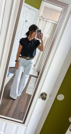 How To Wear A Western Belt, Womens Western Work Outfits, Western Outfits Women Teacher, Western Conference Outfits, Western Bussines Attire, Boho Western Teacher Outfits, Western Inspired Business Casual, Western Outfits Women Professional