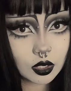 Read Goth Makeup, Brown Goth Makeup, Trad Goth Makeup Tutorial, Bat Wing Makeup, Pretty Goth Makeup, Trad Goth Hair, Trad Goth Makeup 80s, Casual Goth Makeup