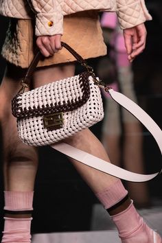 Fendi at Milan Fashion Week Spring 2020 - Details Runway PhotosClutch Bags | Potes | Baby Bags | Accessories Bags | Diaper Bags | Women Work Bags | Diy Bags | Fall Bags | Designer Clutch | Chanel Clutch | Wallet Clutch | Zipper Bags #acessories #streetstyle #clutchbag #bag #velvet #styleinspo #outfits #womensfashion #gold #diaperbag #walletclutch #chanelclutch #zipperbag Milan Fashion Week Spring 2020, Edgy Bags, Accessories 2020, Fashion Week Spring 2020, Woven Bags, Fendi Bag, Cheap Purses, Popular Handbags, Diy Handbag