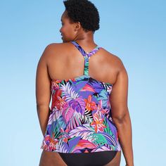 This V-Neck Tankini Top from Aqua Green makes for a chic, comfortable option you can pair with a variety of swim bottoms. The tankini top features a multicolor floral print that pairs easily with patterned and solid bottoms alike. A V-neckline provides a flattering, comfortable fit, while removable soft cups let you customize your level of coverage. Racerback straps give you a stay-put fit for confident wear in and out of the water, while UPF 50+ rated fabric helps protect your skin from UV rays Racerback Bra, Aqua Green, Swim Bottoms, Swimwear Fashion, Tankini Top, Tropical Print, Upf 50, Tankini, Fitness Fashion