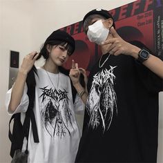 Bodybuilding Clothing, Gym Workouts For Men, Breathable Clothes, Harajuku Outfits, Y2k Aesthetic Outfits, Couple Tshirts, Gothic Anime, Streetwear Tops, Y2k Top