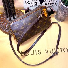 Authentic Louis Vuitton Vintage Messenger Bag. Strap Attachments Are Lightly Enhanced By Little Soft Gel Glue To Make Sure It Doesn’t Break Off If Pressure Comes. No Odor Stickiness Or Other Damages. Inside Liner Like New, Nice Small Designer Fashion Piece For Many Occasions. Regular Leather Strap Is Attached, Comes With A Little Bag Charm Break Off, Vintage Messenger Bag, Gel Glue, Louis Vuitton Vintage, Soft Gel, Vintage Louis Vuitton, Authentic Louis Vuitton, Louis Vuitton Bag, Designer Fashion