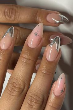 Chrome Nails Designs, October Nails, Silver Nail, Metallic Nails, Star Nails, Prom Nails