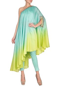 Draping Fashion, Party Wear Indian Dresses, Dress Indian Style, Stylish Dresses For Girls, Indian Designer Outfits, Kurta With Pants, Fashion Attire, Indian Fashion Dresses, Designer Dresses Indian