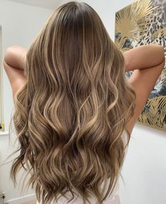 Light Brunette Hair, Rambut Brunette, Summer Blonde Hair, Bronde Hair, Brown Hair With Blonde Highlights, Brunette Balayage Hair