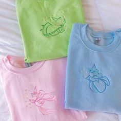 Cute Disney Sweatshirts, Disney Embroidery Sweatshirt, Cute Cotton Sweatshirt With Embroidered Logo, Cute Embroidered Sweatshirt For Loungewear, Cute Cotton Sweatshirt With Custom Embroidery, Cute Cotton Sweater With Embroidered Logo, Cute Cotton Crew Sweatshirt, Cute Cotton Crew Neck Sweatshirt, Cute Cotton Sweatshirt With Embroidered Graphics