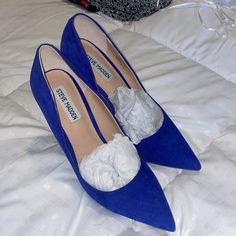 High Heels Steve Madden Color Blue 4 Centimeters ( The 4 Centimeters Is How Long Is The Heel) Under Good Condition Non Used Brand New Blue Almond Toe Heels With 4-inch Heel, Blue Pointed Toe Court Shoes With Sculpted Heel, Blue High Heel Court Shoes With Padded Heel, Blue Pointed Toe Court Shoes For Office, Blue Closed Toe Office Heels, Blue Closed Toe Heels For Office, Blue Almond Toe Heels With Wrapped Heel, Blue High Heel Court Shoes For Office, Blue Office Court Shoes With Sculpted Heel