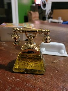 Antique 1970s avon decanter LA Belle Telephone chrisma perfume. In a orginal box.  Never opened and is beautiful. Avon Decanters, Vintage Perfumes, Avon Collectibles, Avon Vintage, Antique Bottles, Avon Jewelry, Vintage Avon, Decanters, Perfume Bottles