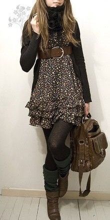 Autumn Outfits Dress Boots, Green Dress Brown Boots, Winter Casual Dress Outfit, Winter Dresses With Boots, Look Hippie Chic, Look Boho Chic, Fall 2014 Fashion, Mode Boho, Retro Mode