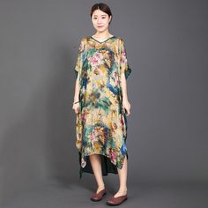 Item Code2269446832190Material30%Silk,70%FiberProduct Details:¡¤Casual¡¤V-neck¡¤Floral Printed¡¤Irregular Hem¡¤Short SleeveOne Size(Fit for EU 38-40,US8-10,UK12-14,AU12-14,NZ12-14)Length: 115.00-119.00 cm/ 45.28-46.85 "Bust: 166.00 cm/ 65.35 "Sleeve Length: 37.00 cm/ 14.57 "Cuff: 36.00 cm/ 14.17 "The model height:5'6"/170cm,weight:110.2lb/50kgbust:82cm,waist:62cm,hips:88cmPS:1.The measurement is measured by hands,there will be 1 cm-3cm in error,hope you can understand.2.The product is taken in the bright light,there may be a little different in the color of the kind, please consult with the real products,and hope you can understand.3.Because of the cut,the pattern would be a little different with the kind,please consult with the real products,and hope you can understand. Silky Dress, Irregular Hem, Plus Size Swimsuits, Dress First, Floral Printed, Long Tops, High Low Dress, Designer Dresses, Kimono Top