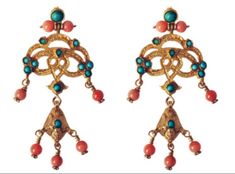 Completely handcrafted old Ottoman models, all stones are natural, real stones and pearls, all are made by hand with care. 22 carat gold plated The clips of the earrings are silver and do not cause allergies. Museum models, everything is made with care Ottoman wives also wore these jewelery and were generally inspired by them. You can buy a truly elegant earring as a gift with peace of mind. Byzantine Earrings, 22 Carat Gold, Real Stone, Dainty Earrings, Cuff Earrings, Elegant Earrings, Unique Earrings, Vintage Earrings, Earring Gifts